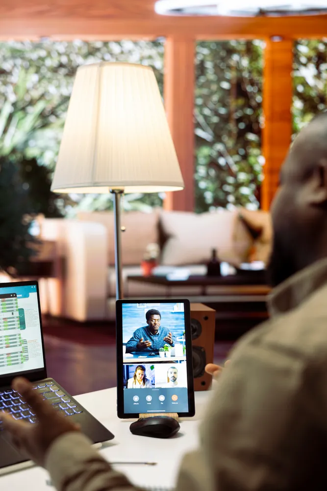 HR tech leaders joining a co-hosted B2B webinar